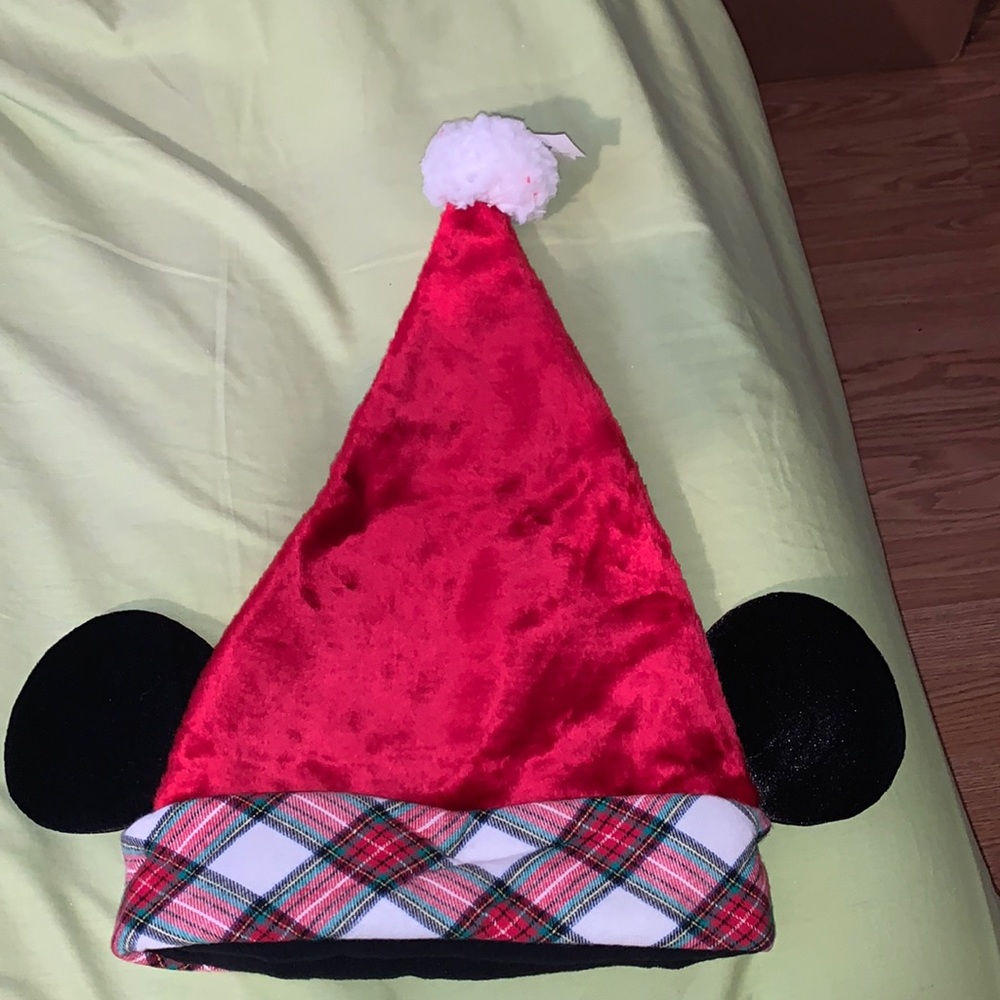 BNWT Disney Christmas Mickey Mouse Santa hat